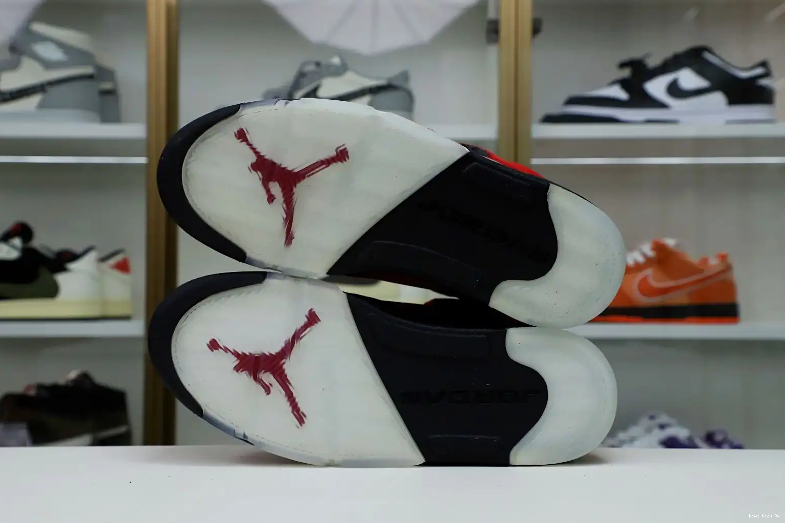 RAGING RETRO RED JORDAN AIR Kimikick SUEDE 5 BULL 0510